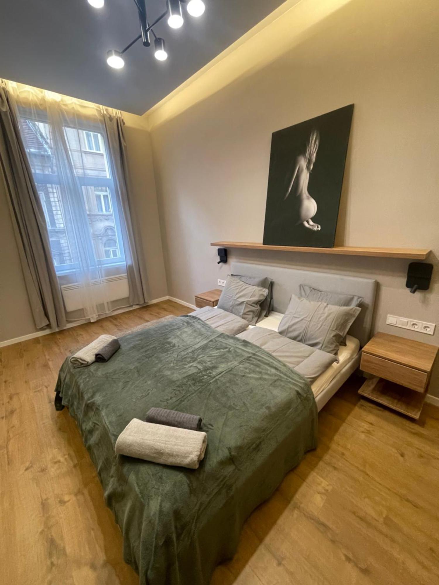 City Center 2, Cozy And Modern 2Br In The City Center Budapest Exteriör bild