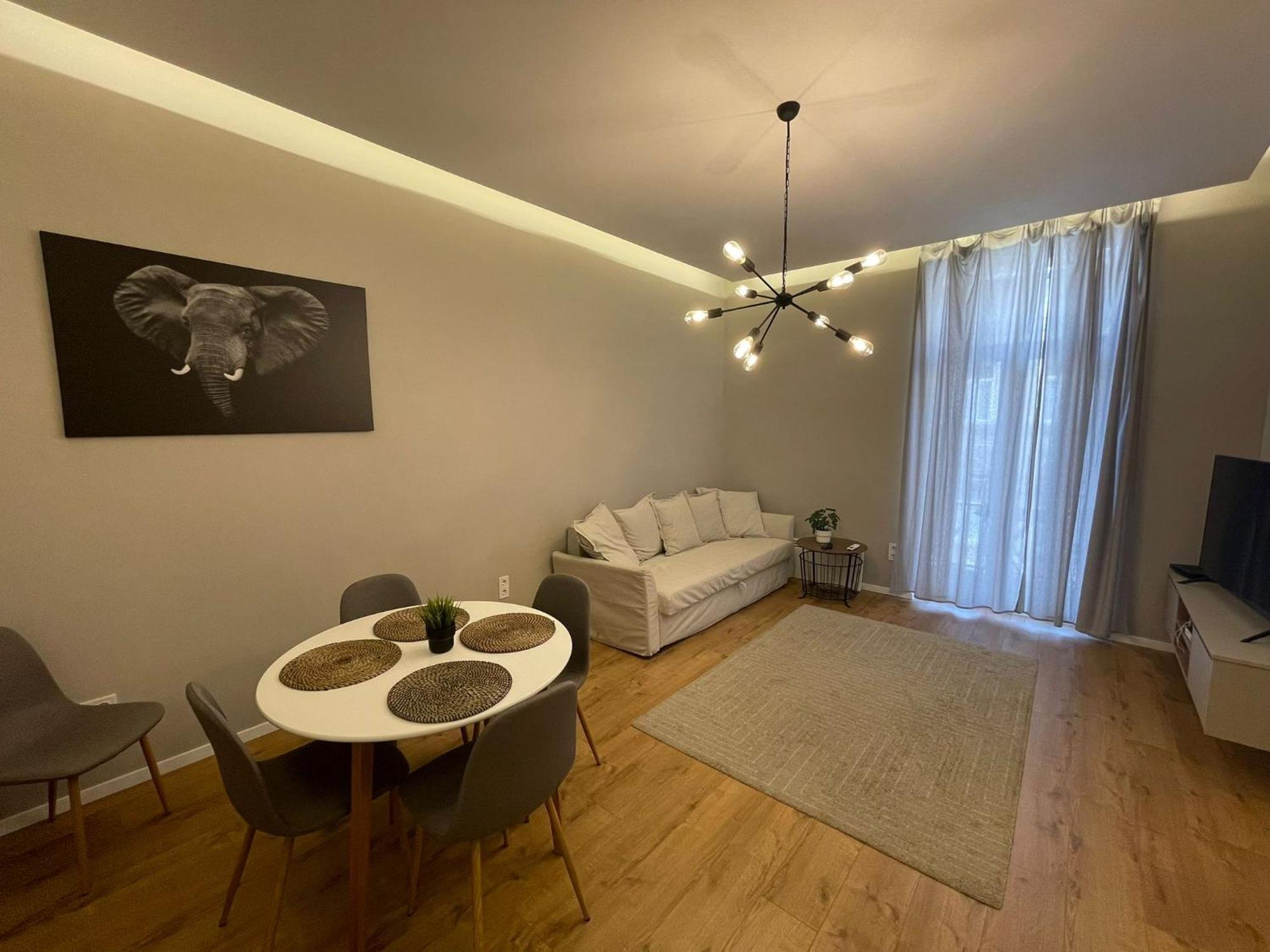 City Center 2, Cozy And Modern 2Br In The City Center Budapest Exteriör bild